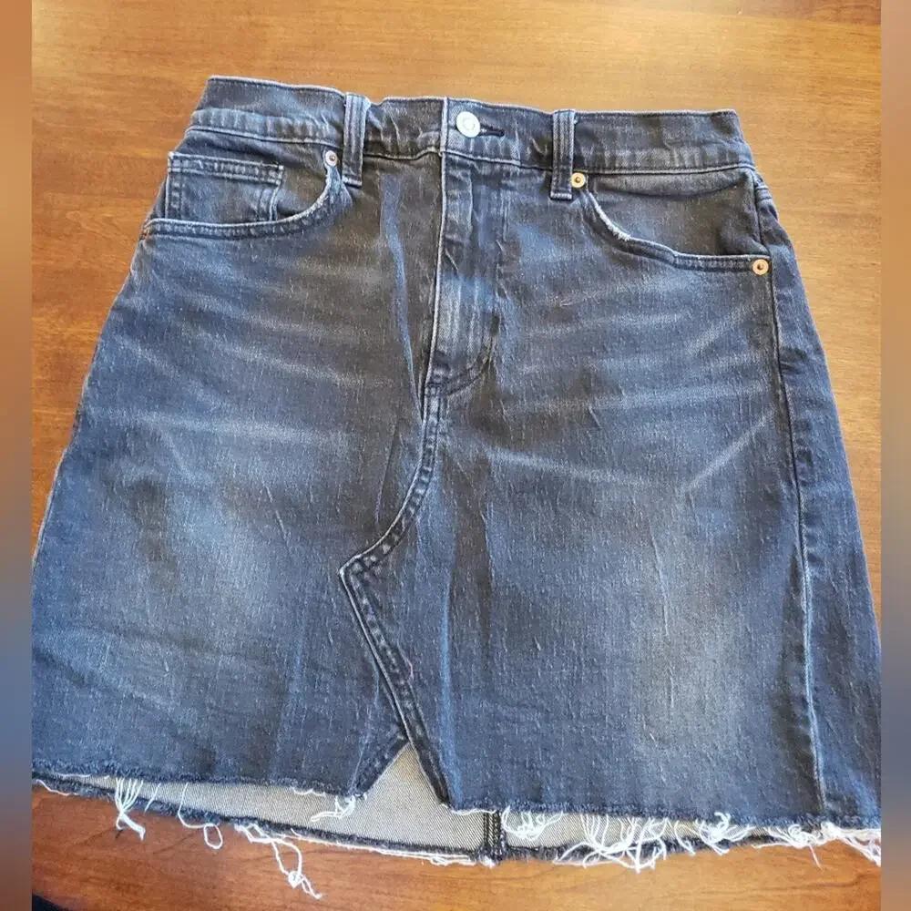 Lucky Brand 6/28 mini jean‎ skirt with raw hem